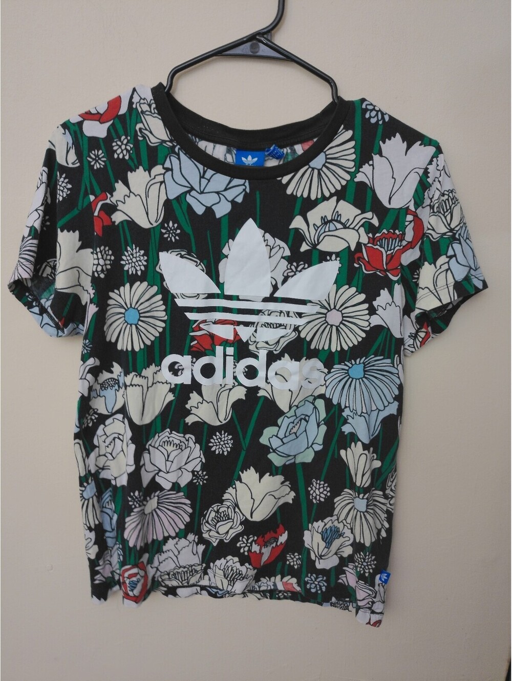 Adidas Womens Trefoil Logo T-Shirt Size XS Black Floral All Over Print Graphic
